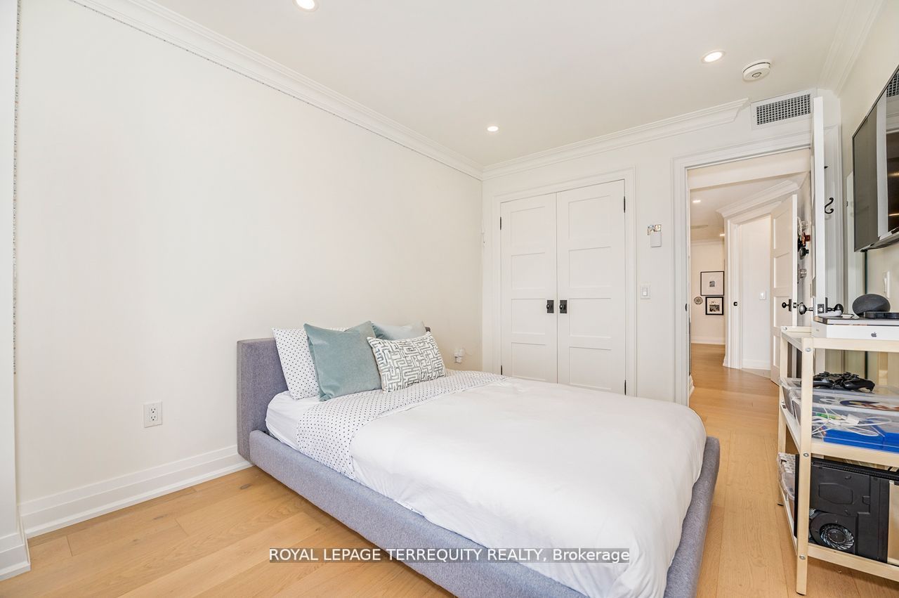 2045 Lake Shore Blvd W, #1709