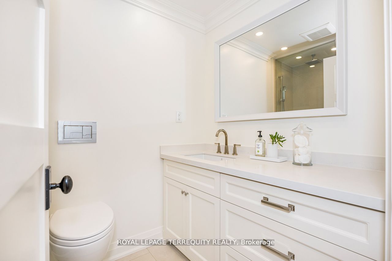 2045 Lake Shore Blvd W, #1709