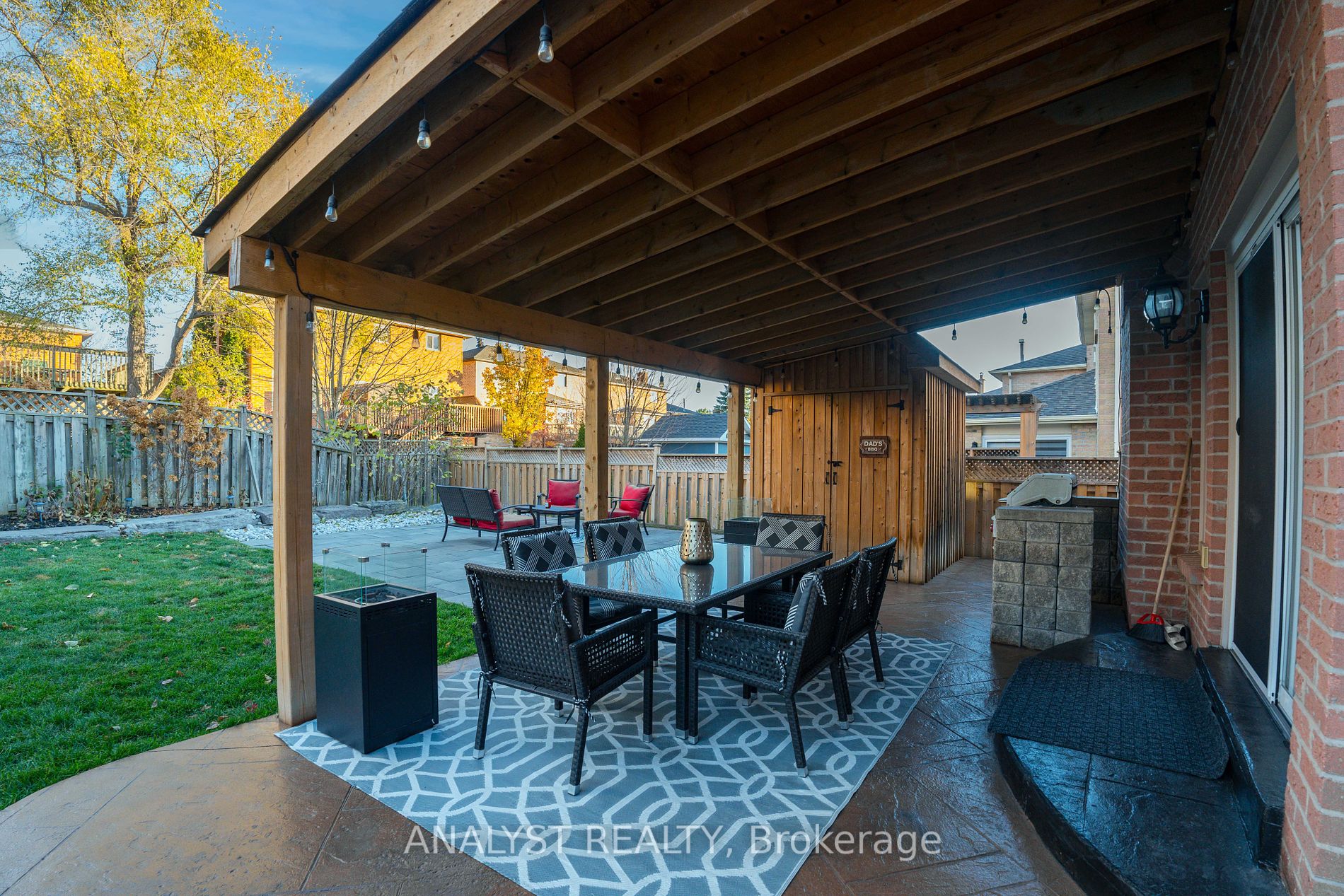 52 St Michaels Cres