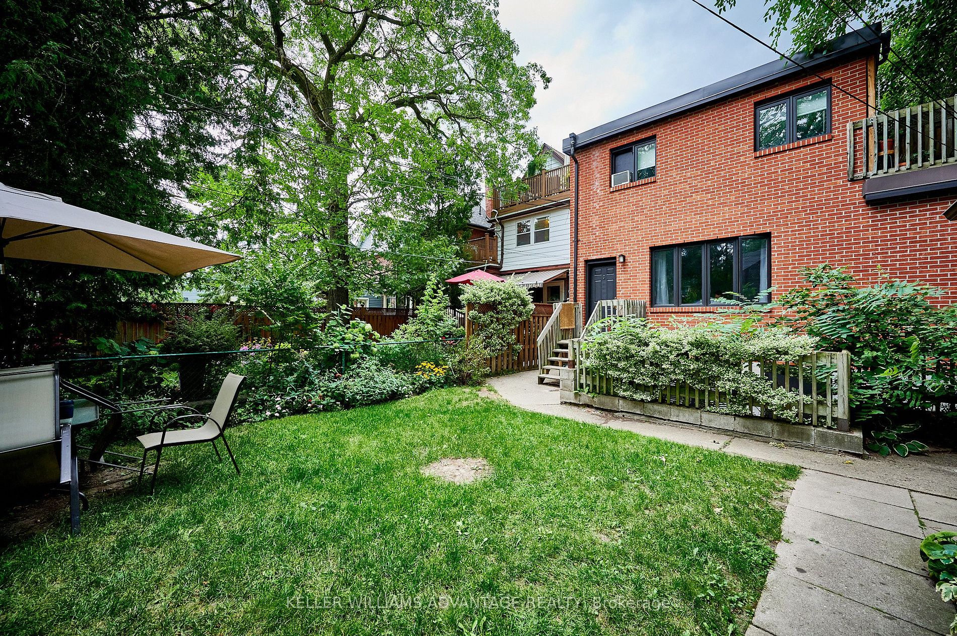 572 Runnymede Road #1