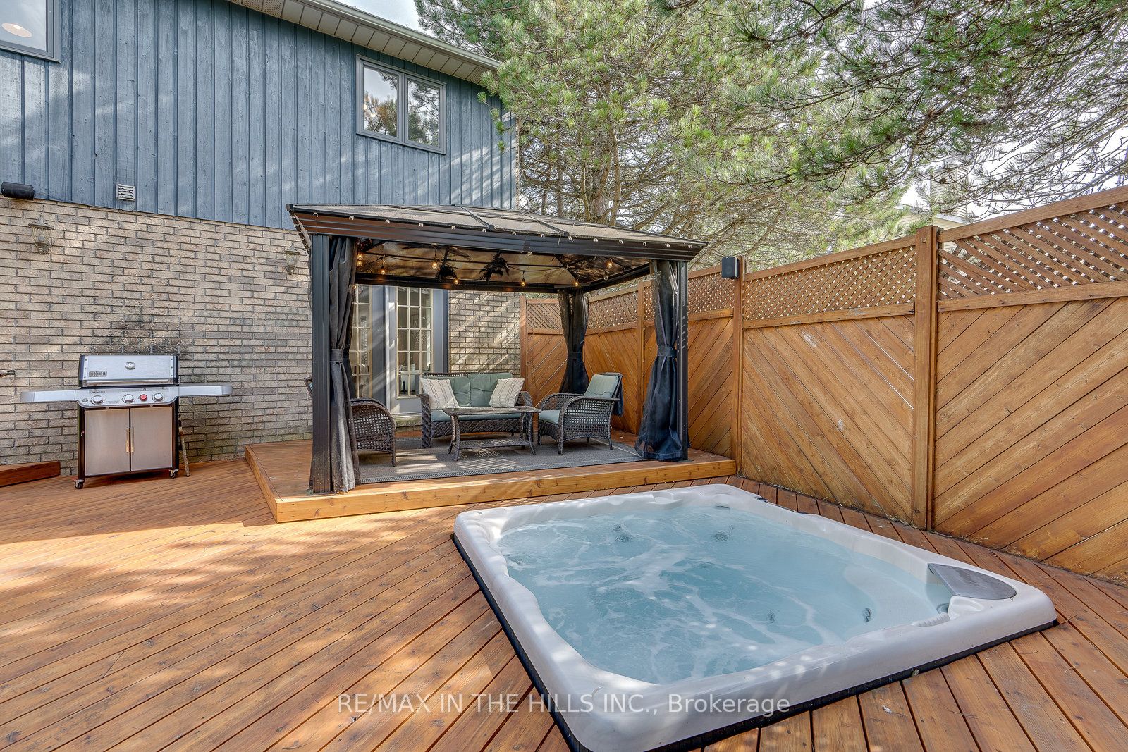 6 Rosehill Crt