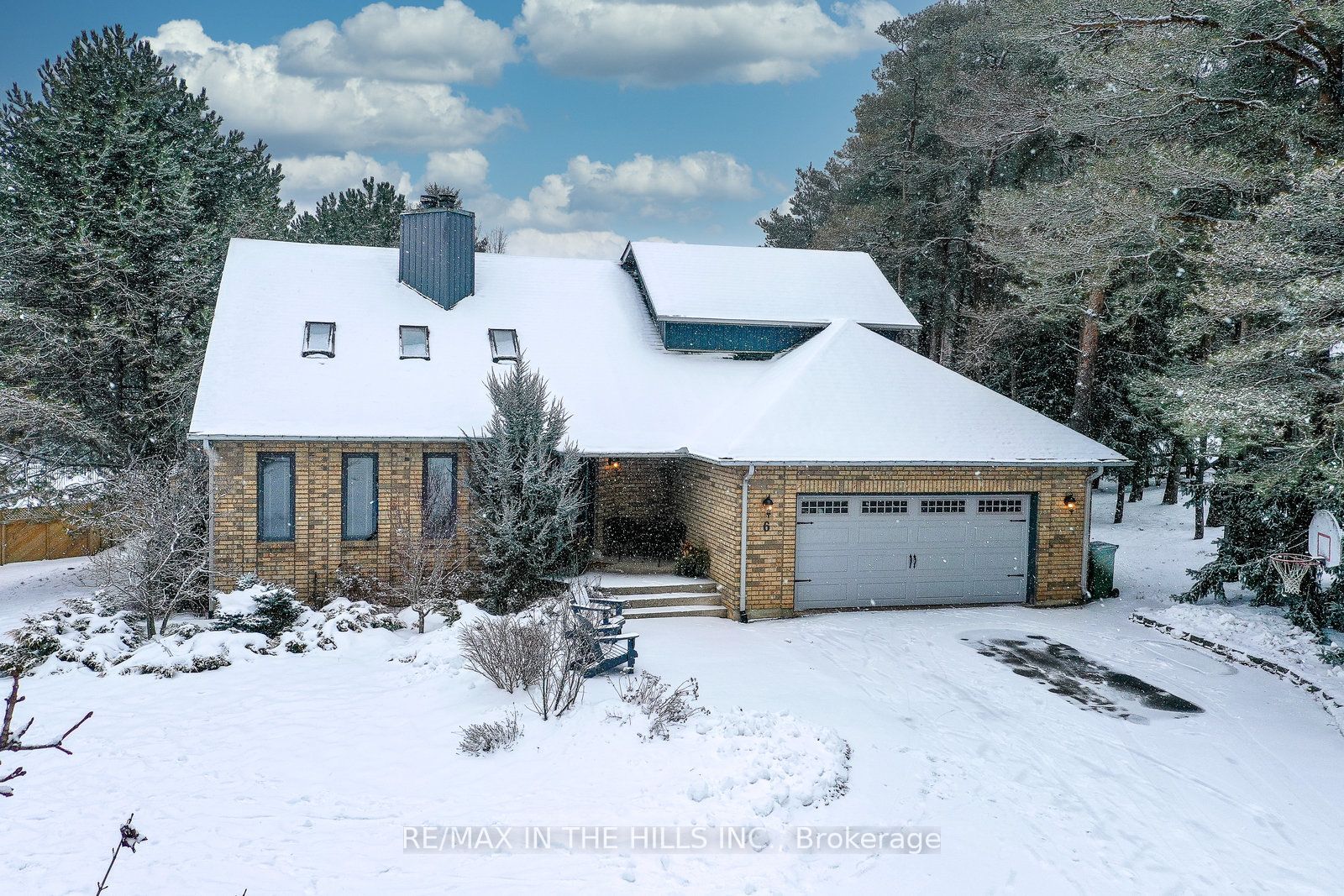 6 Rosehill Crt