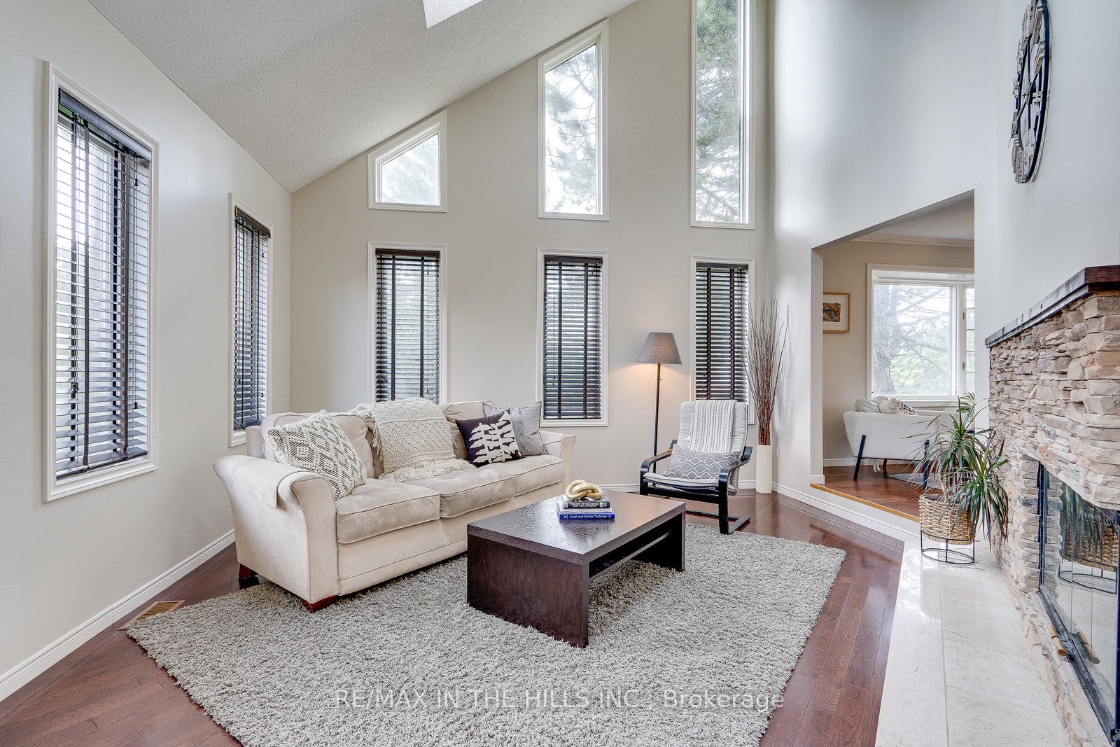 6 Rosehill Crt