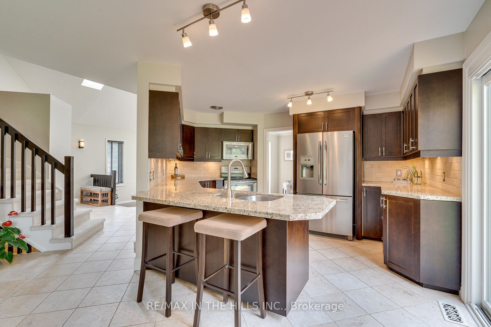 6 Rosehill Crt