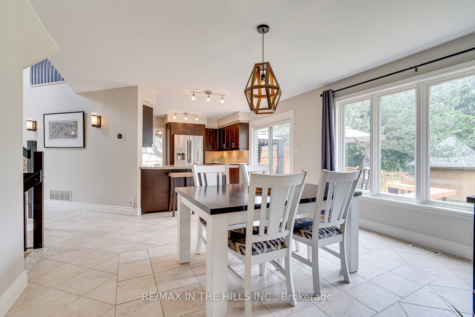 6 Rosehill Crt