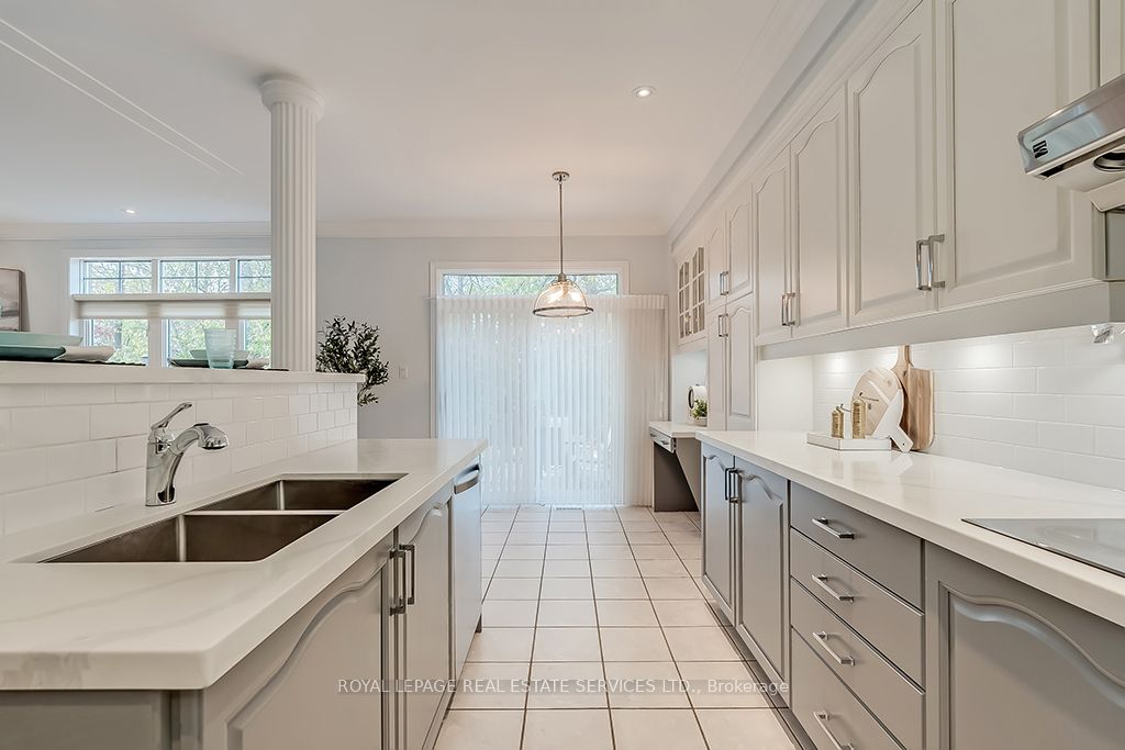 1267 Dorval Drive, #10