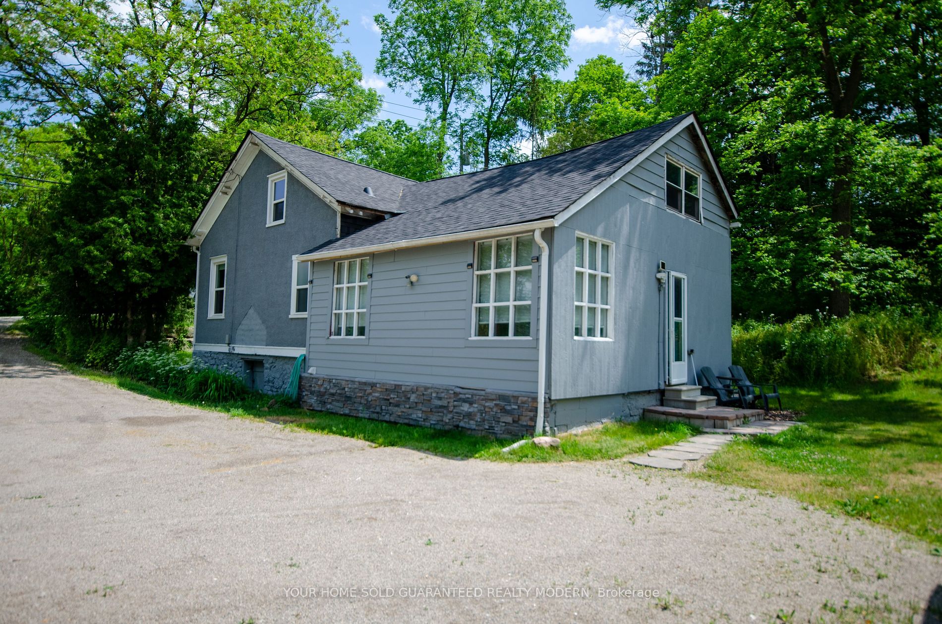 6142 Guelph Line