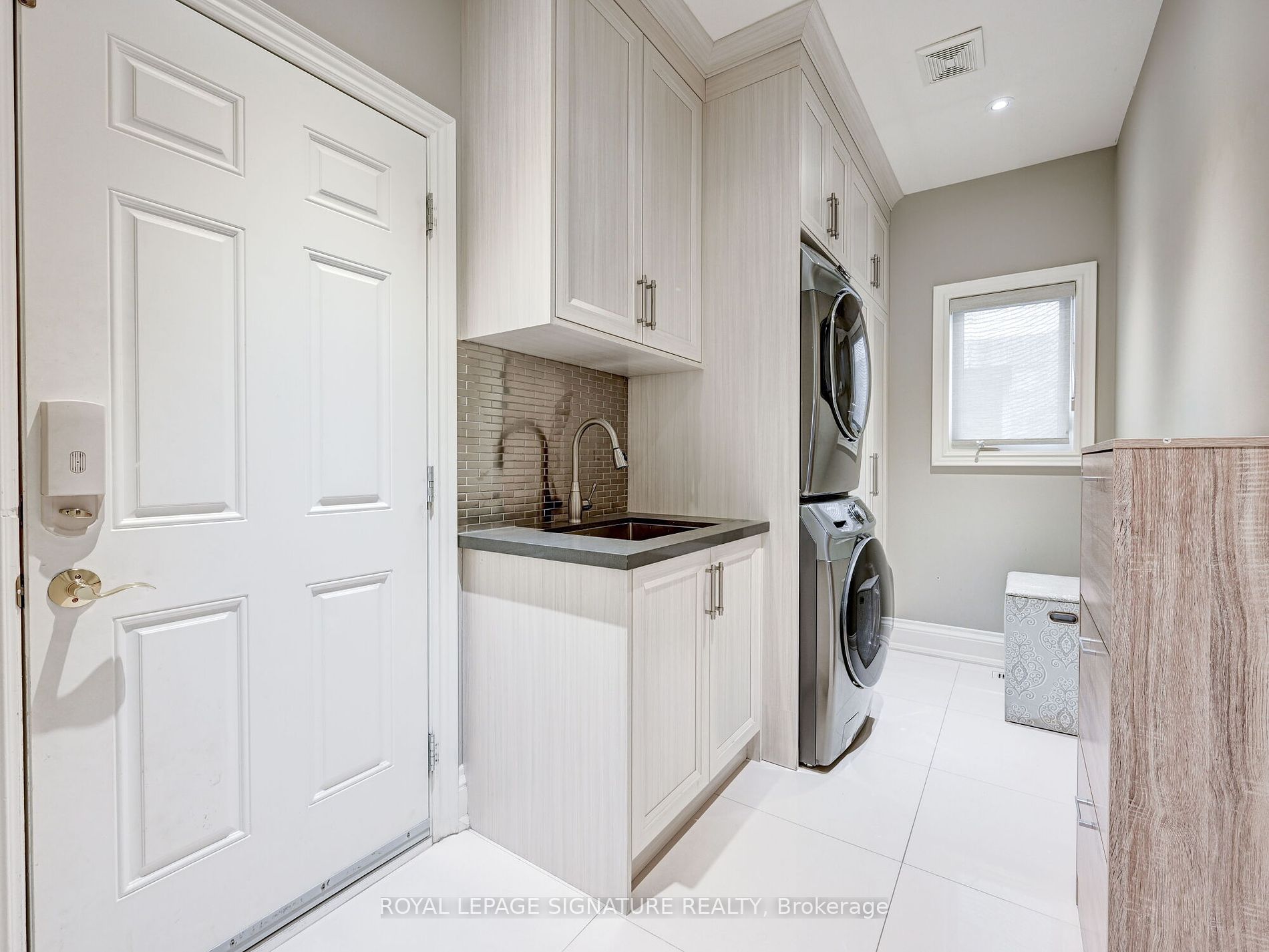 532 Amarone Crt