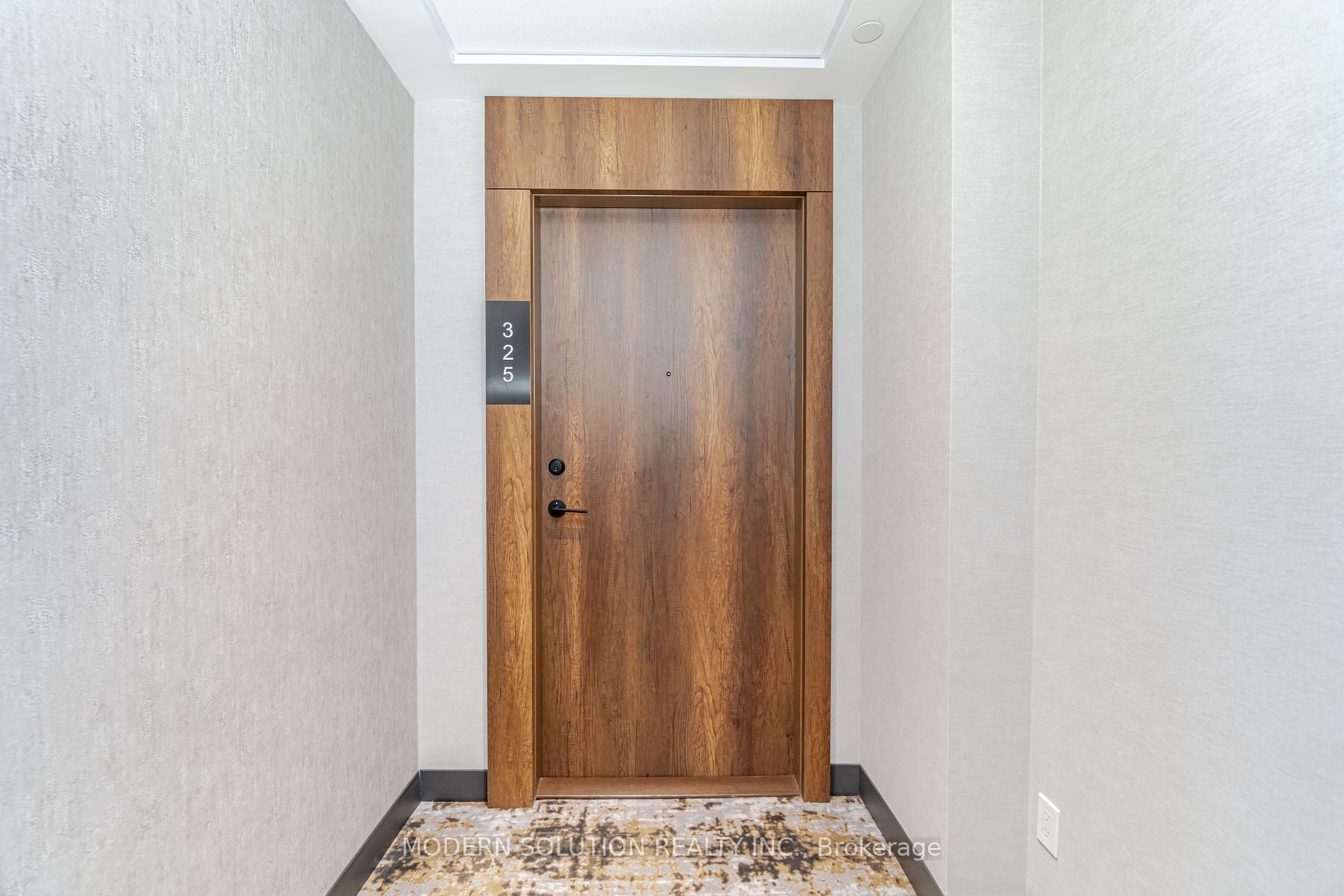 251 Manitoba St, #325