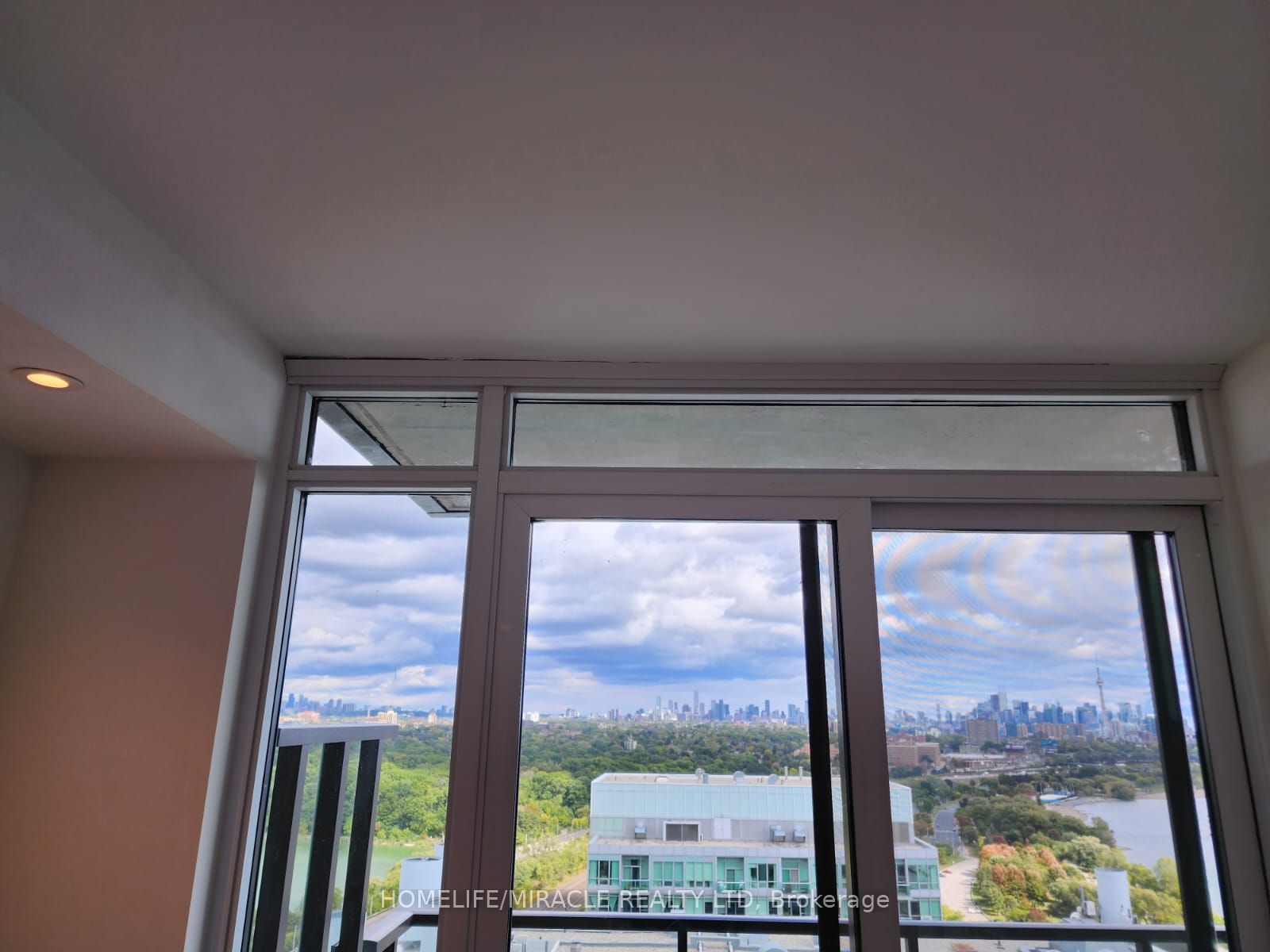 1926 Lakeshore Boulevard, #2805