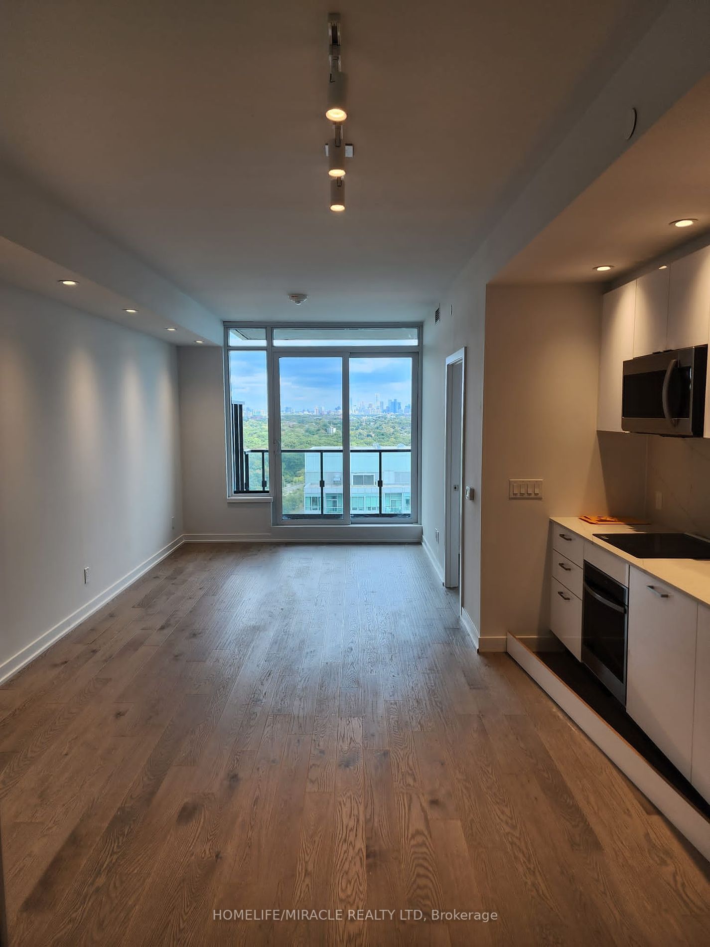 1926 Lakeshore Boulevard, #2805