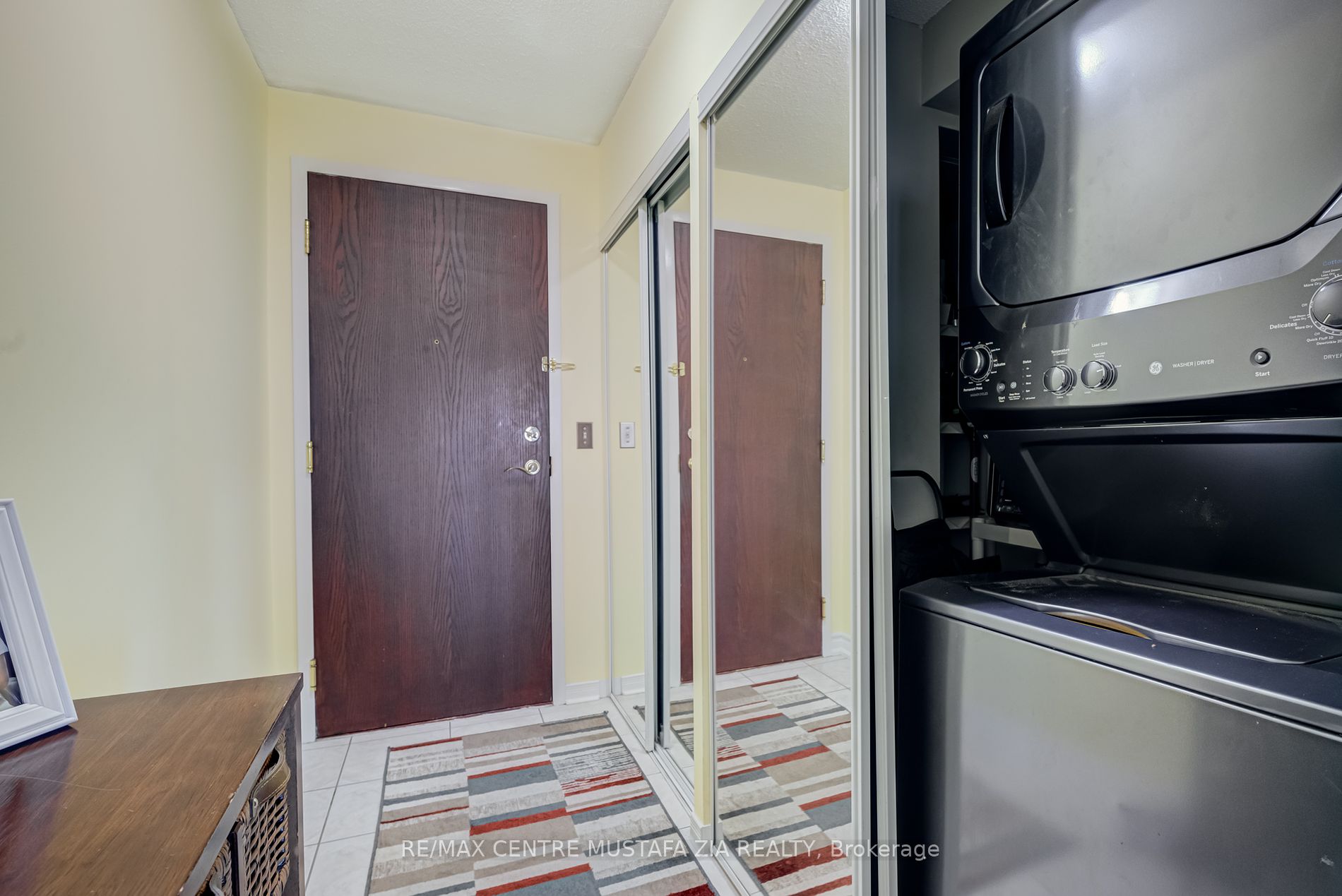 2585 Erin Centre Boulevard, #1005