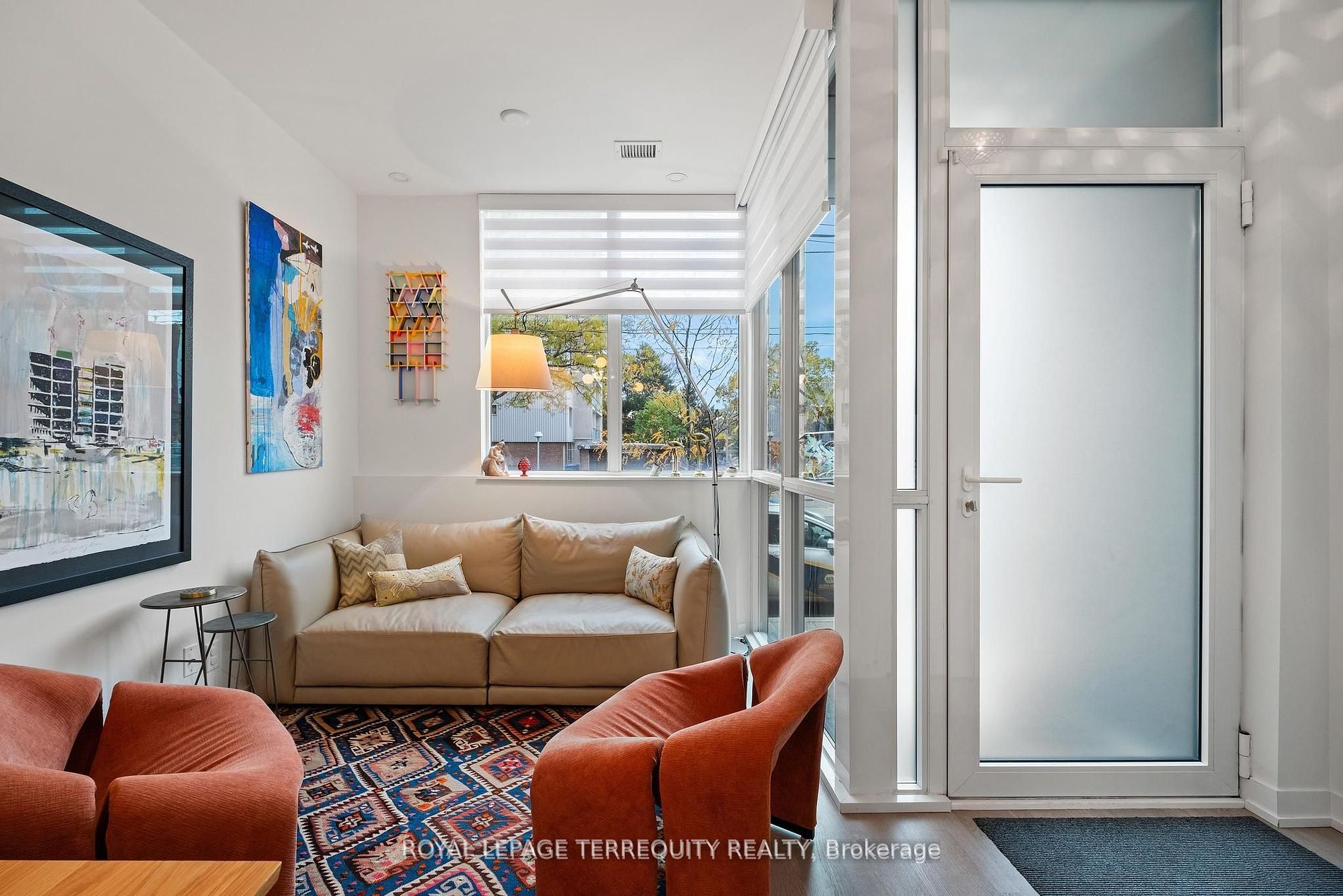 38 Howard Park Ave, #157