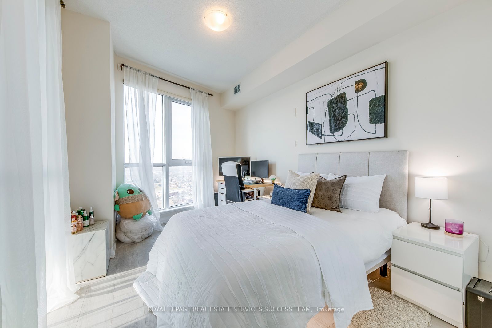 35 Watergarden Dr, #2714