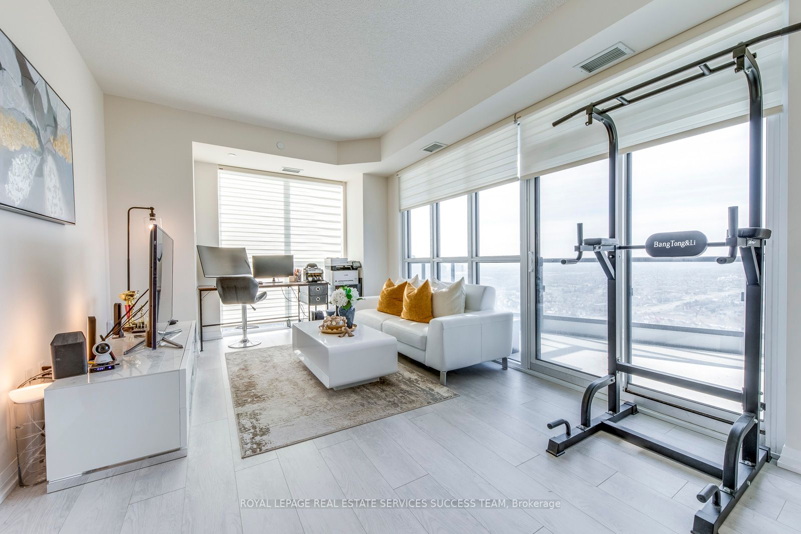 35 Watergarden Dr, #2714