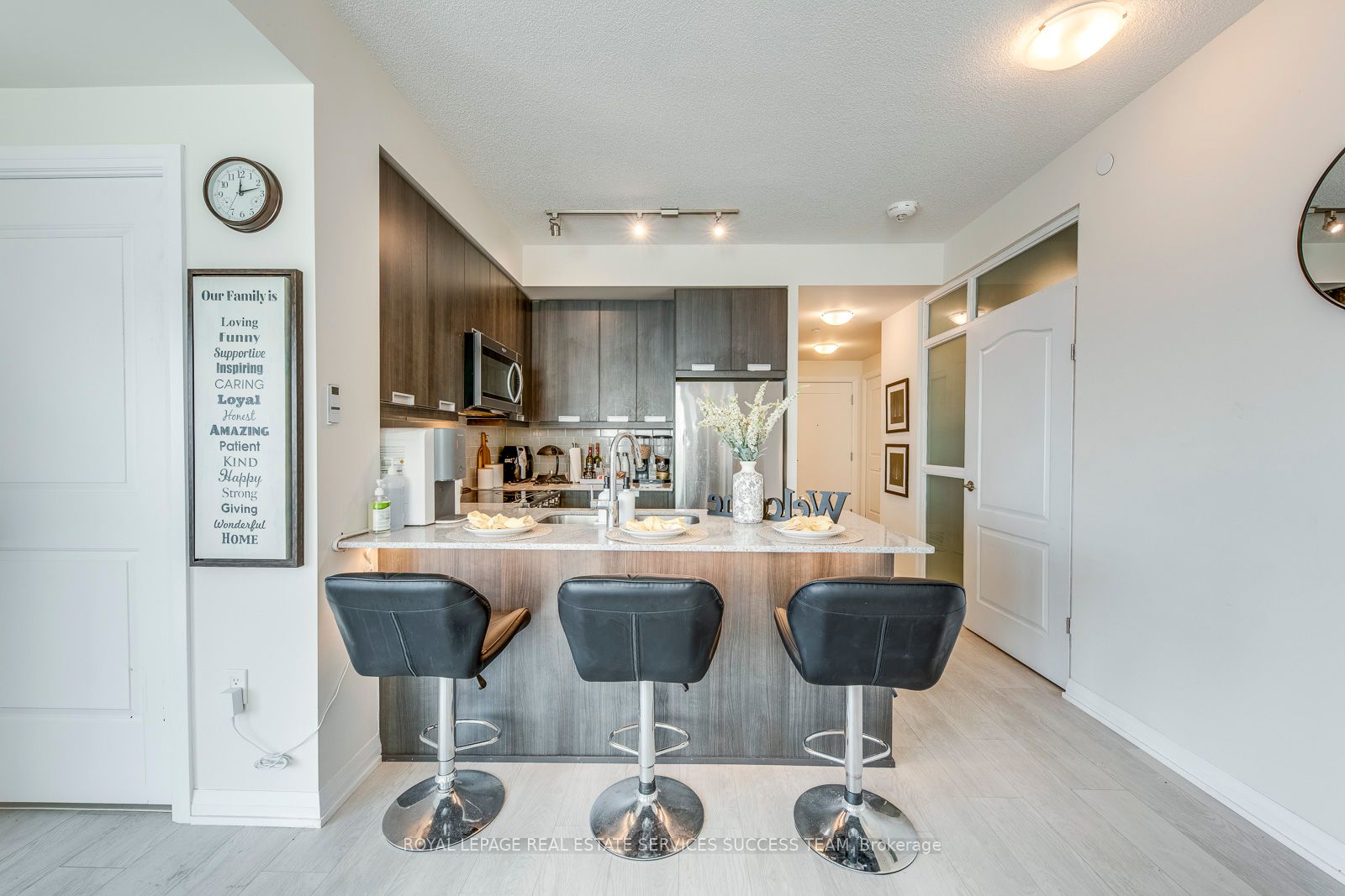35 Watergarden Dr, #2714