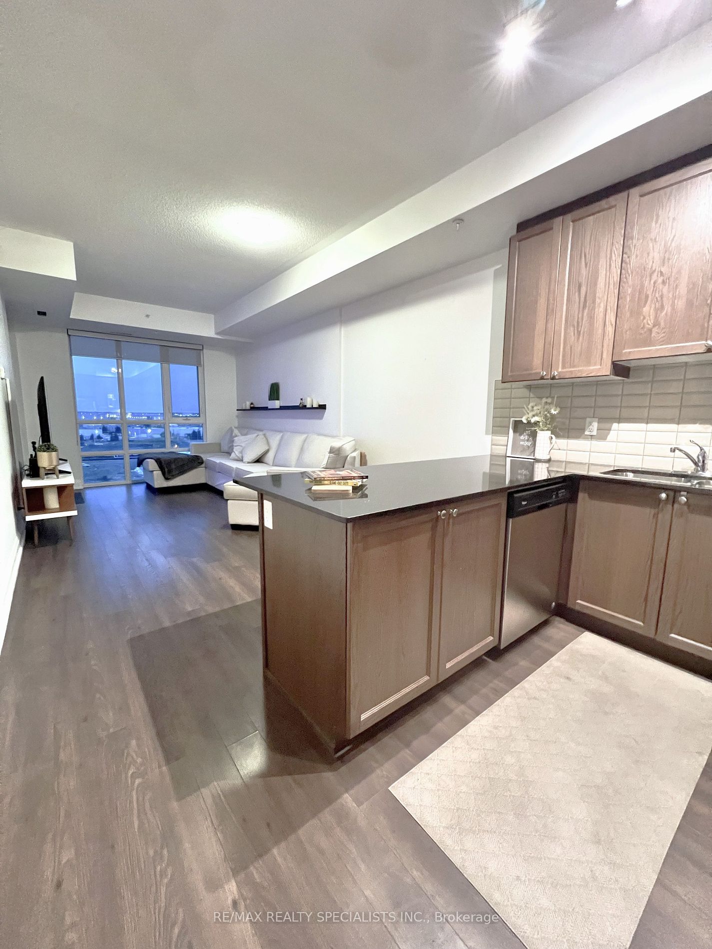 55 Yorkland Blvd, #704