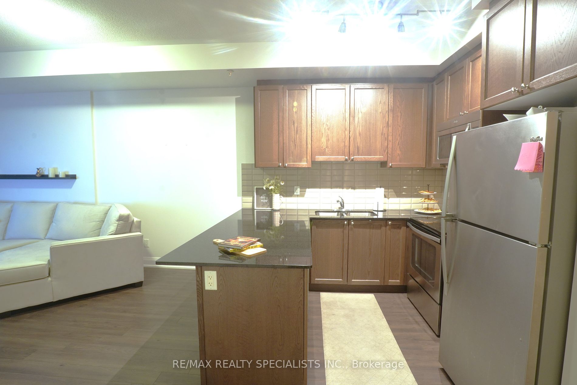 55 Yorkland Blvd, #704