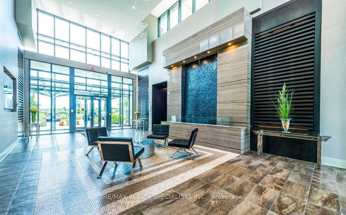 55 Yorkland Blvd, #704