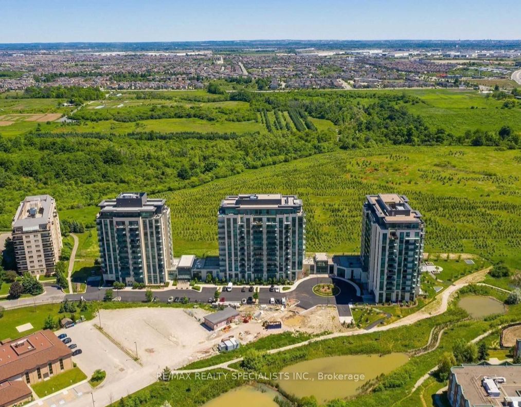 55 Yorkland Blvd, #704