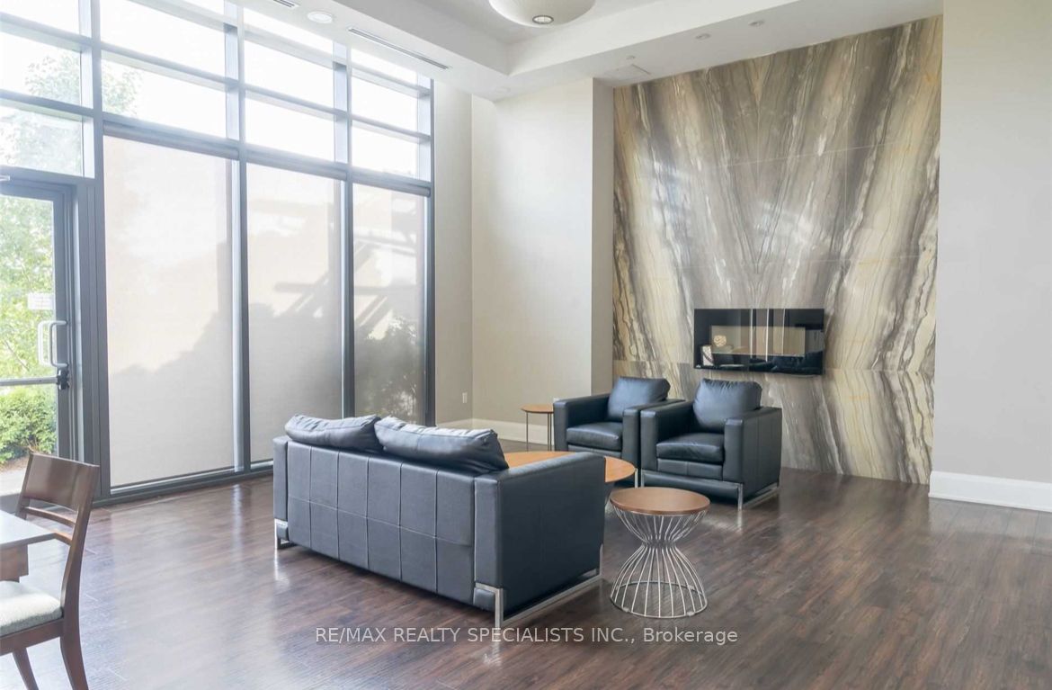 55 Yorkland Blvd, #704