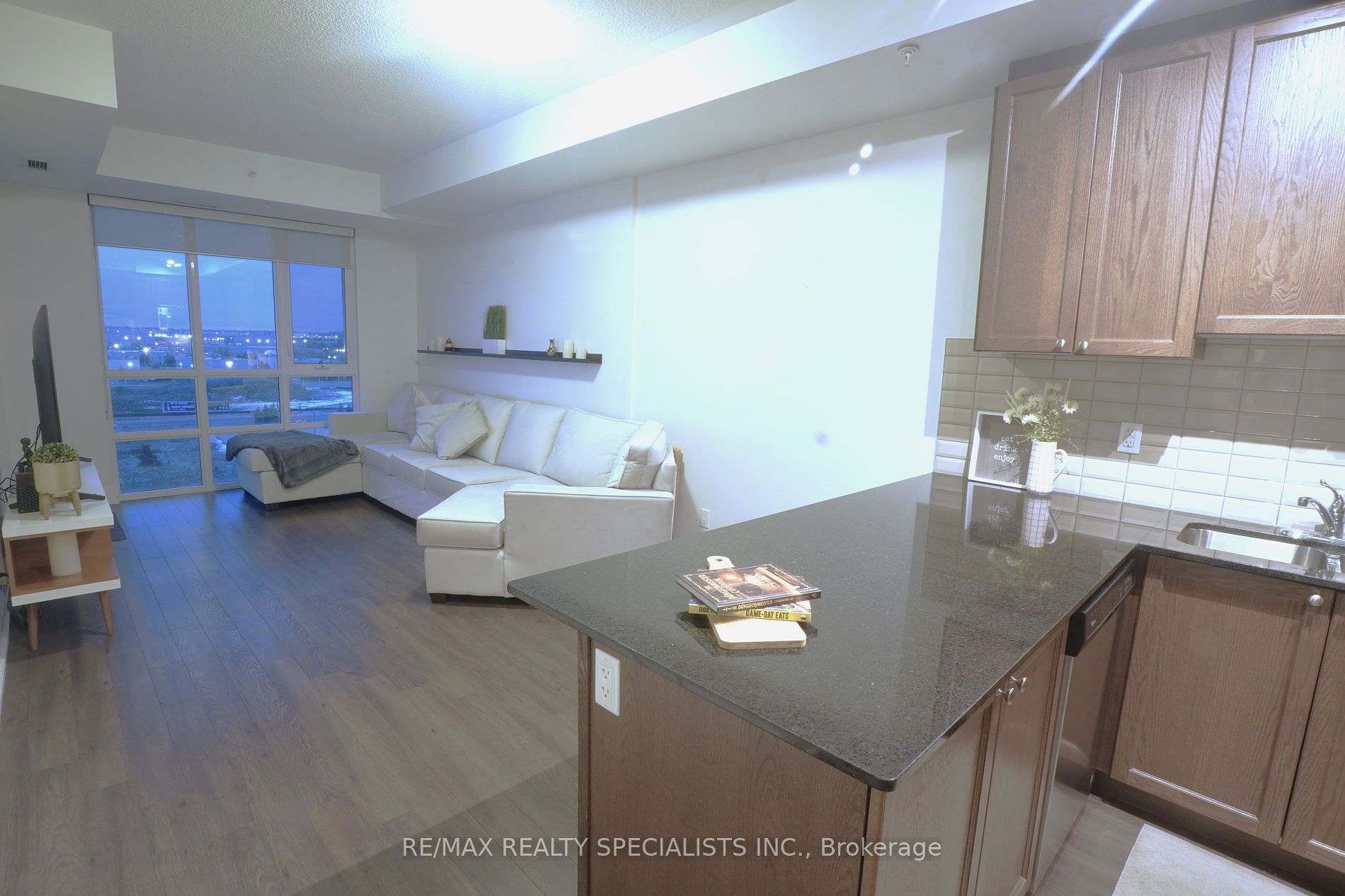 55 Yorkland Blvd, #704