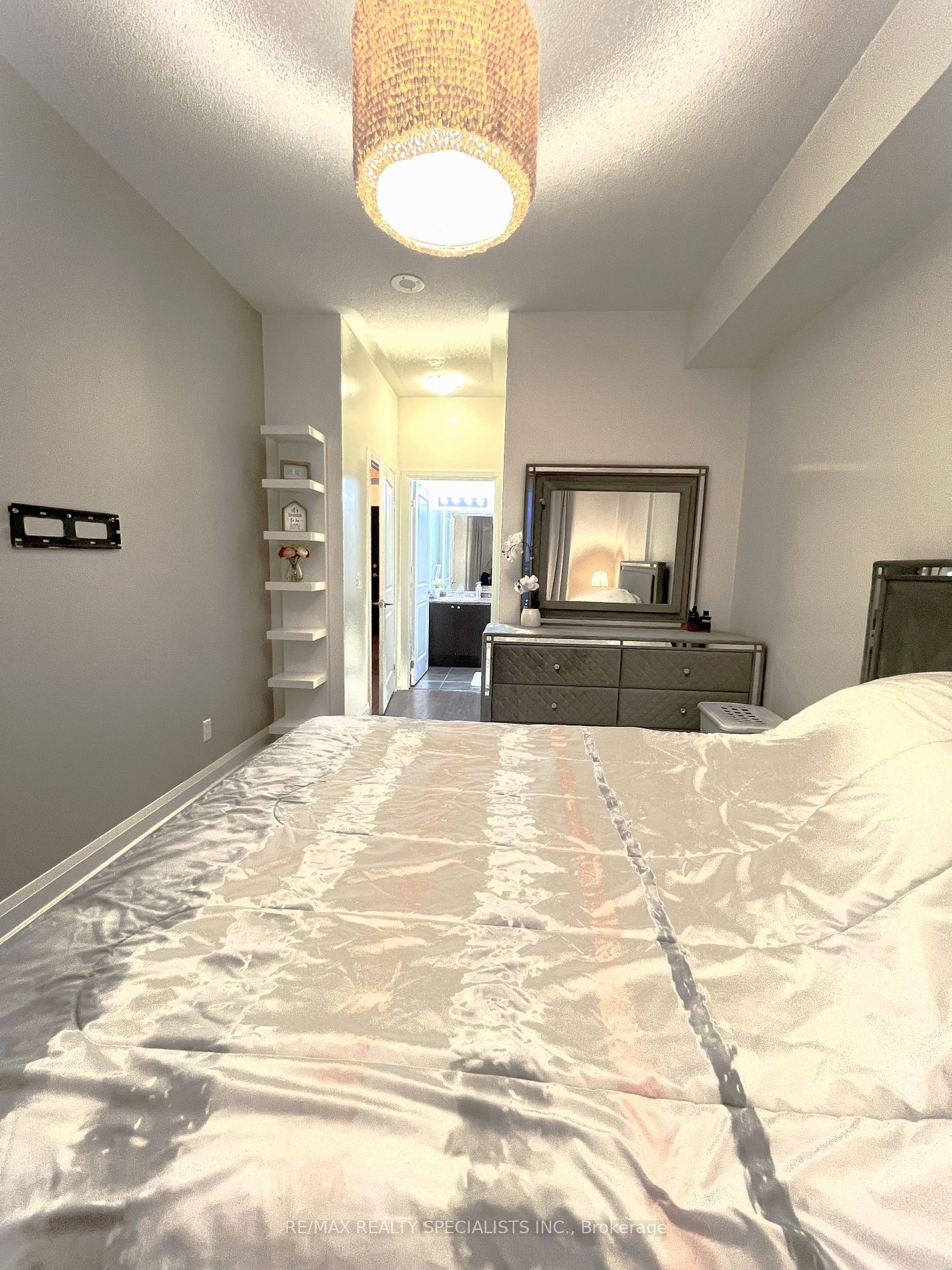 55 Yorkland Blvd, #704