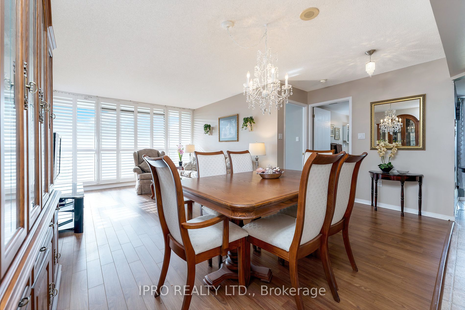 20 McFarlane Drive, #910