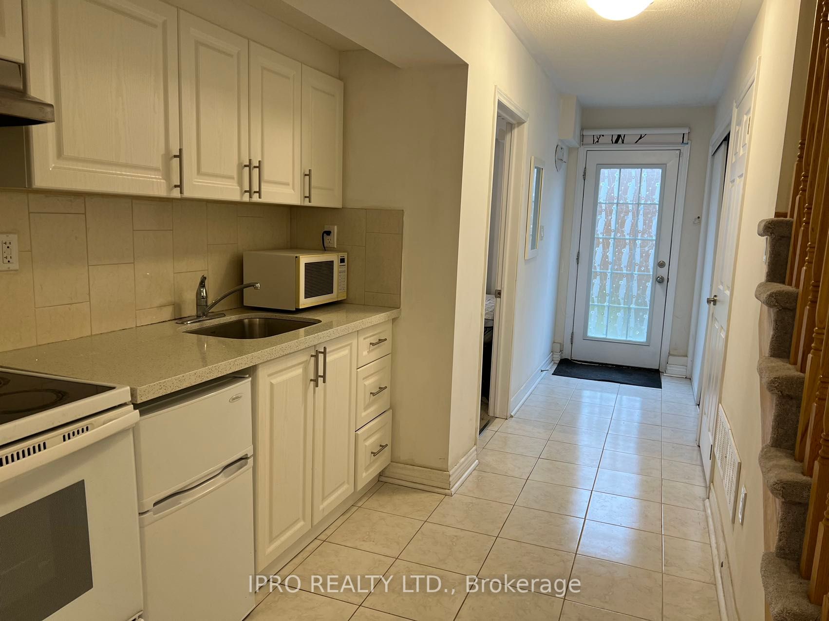 2280 Baronwood Drive, #90