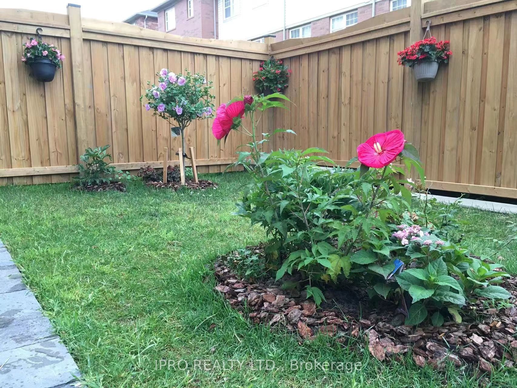 2280 Baronwood Drive, #90
