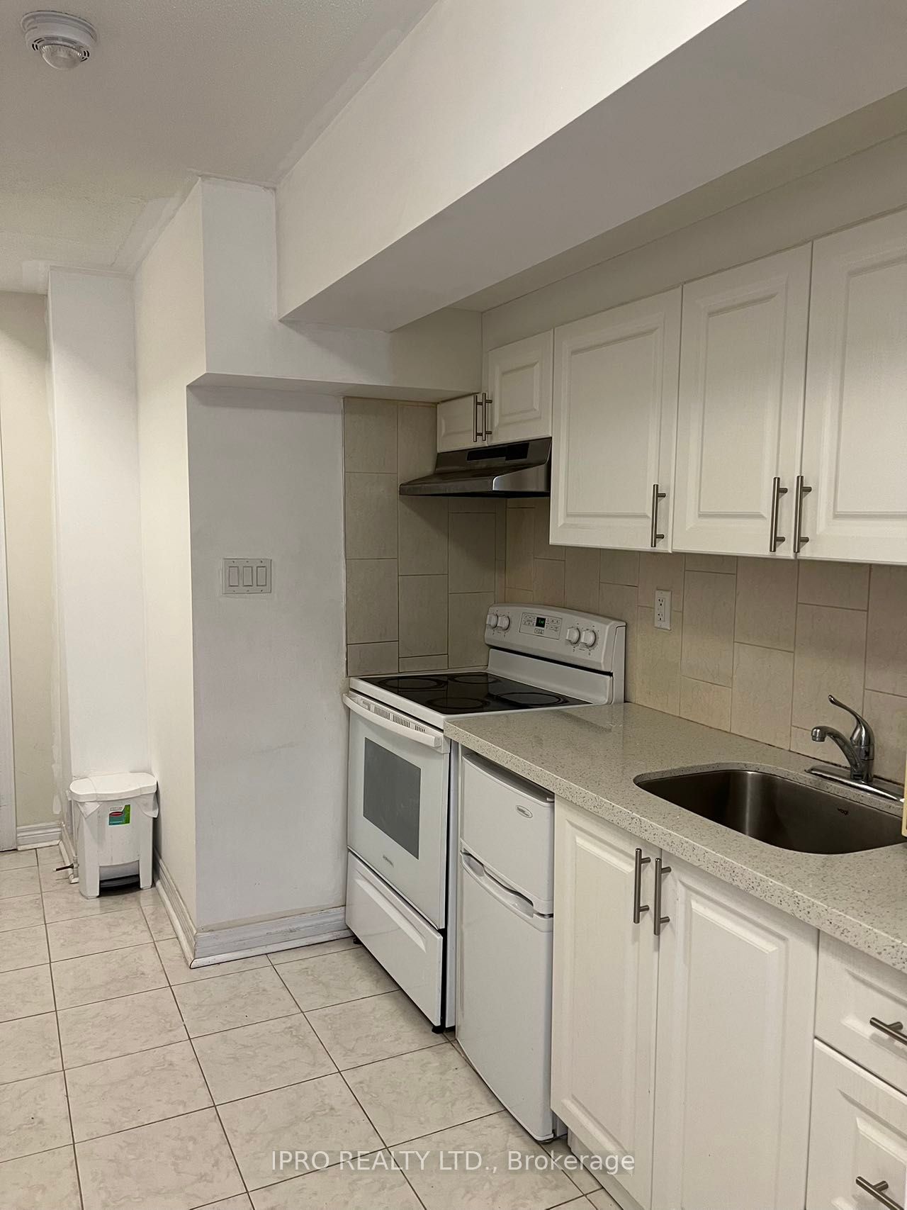 2280 Baronwood Drive, #90