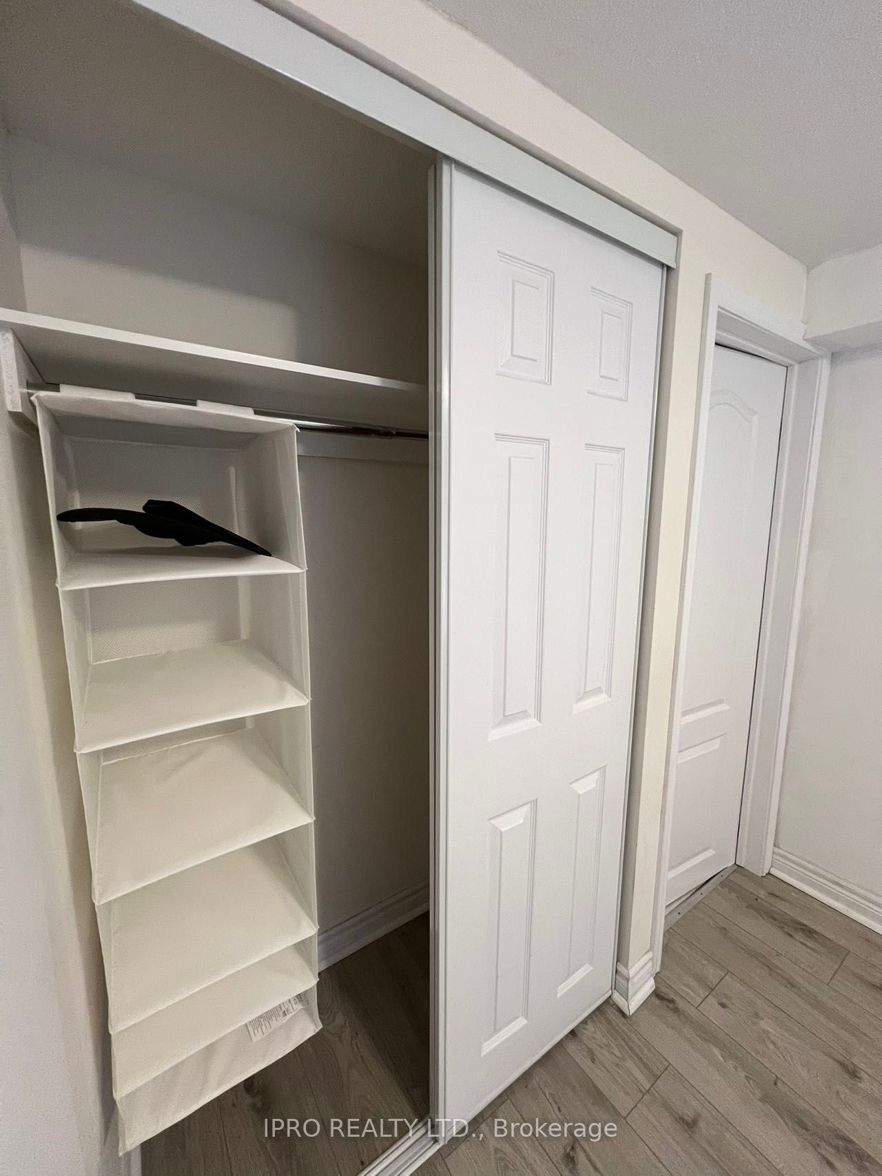 2280 Baronwood Drive, #90