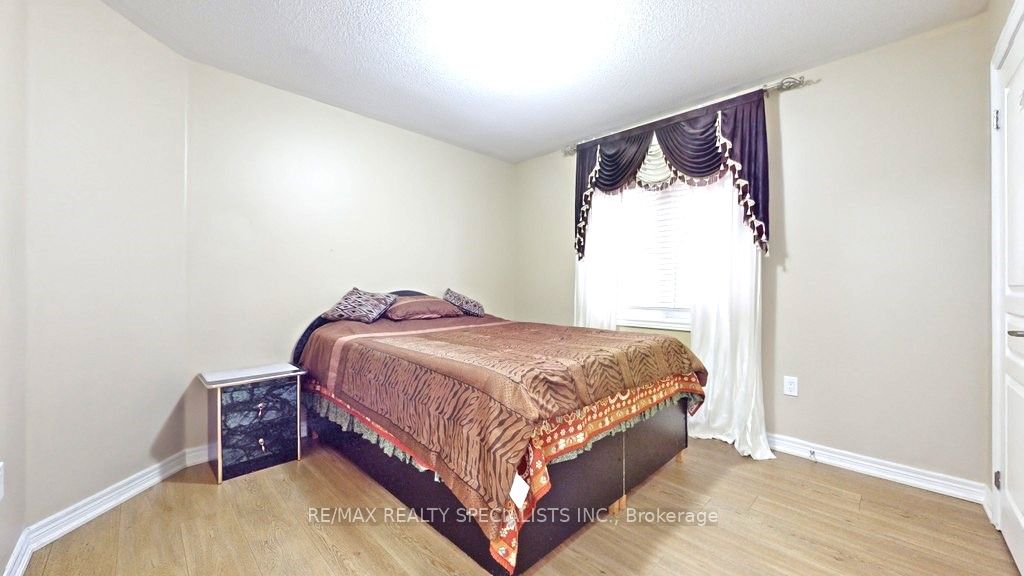 53 Heatherglen Drive