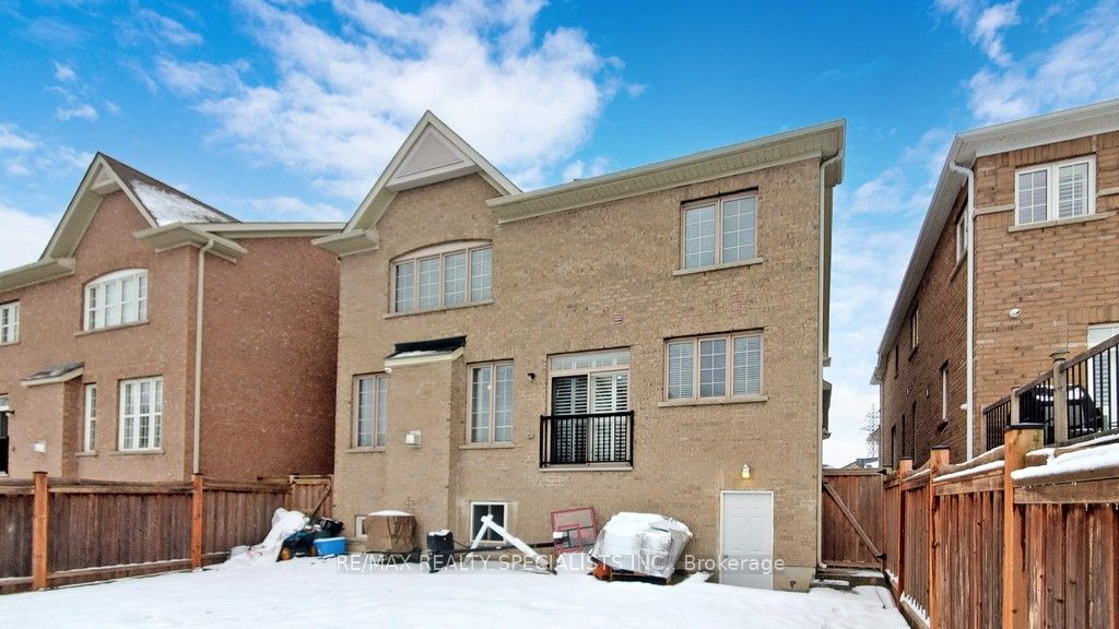 53 Heatherglen Drive