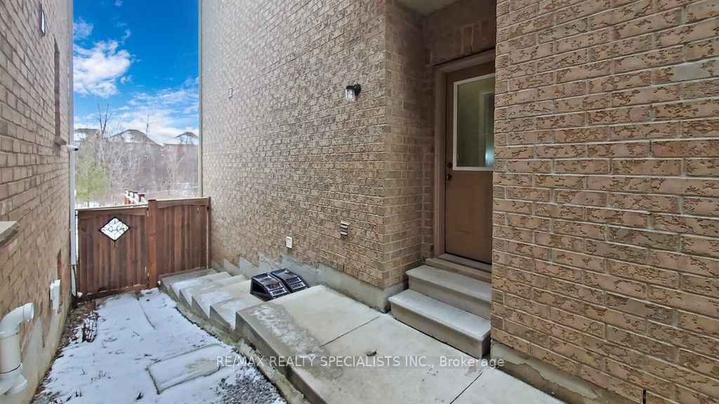 53 Heatherglen Drive