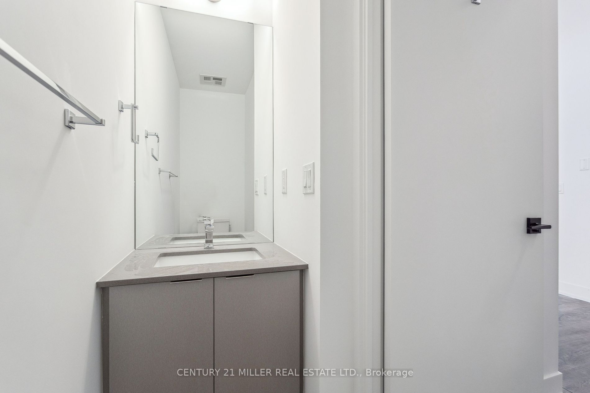 2481 Taunton Road, #466