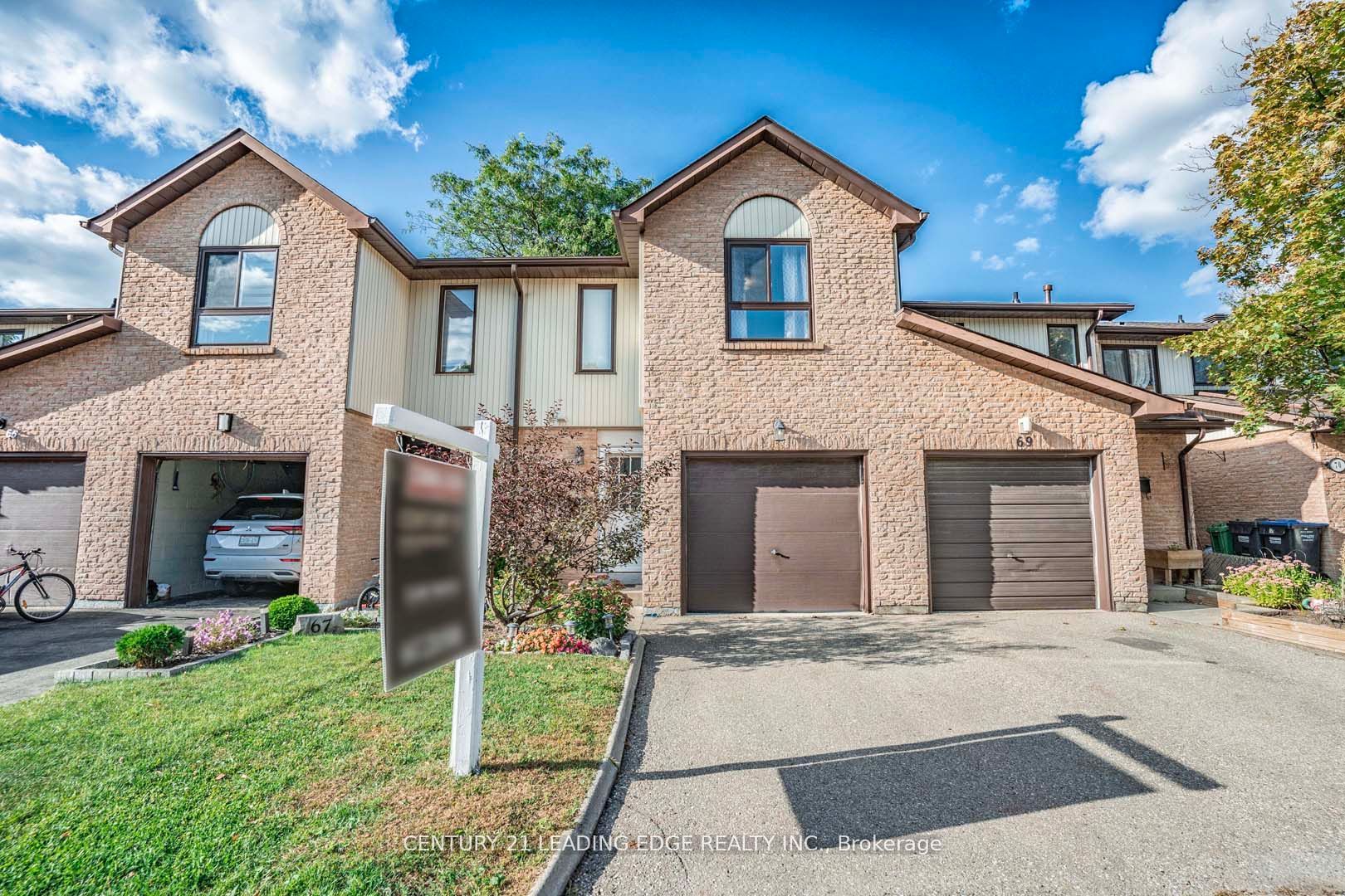 68 Foster Cres, #68