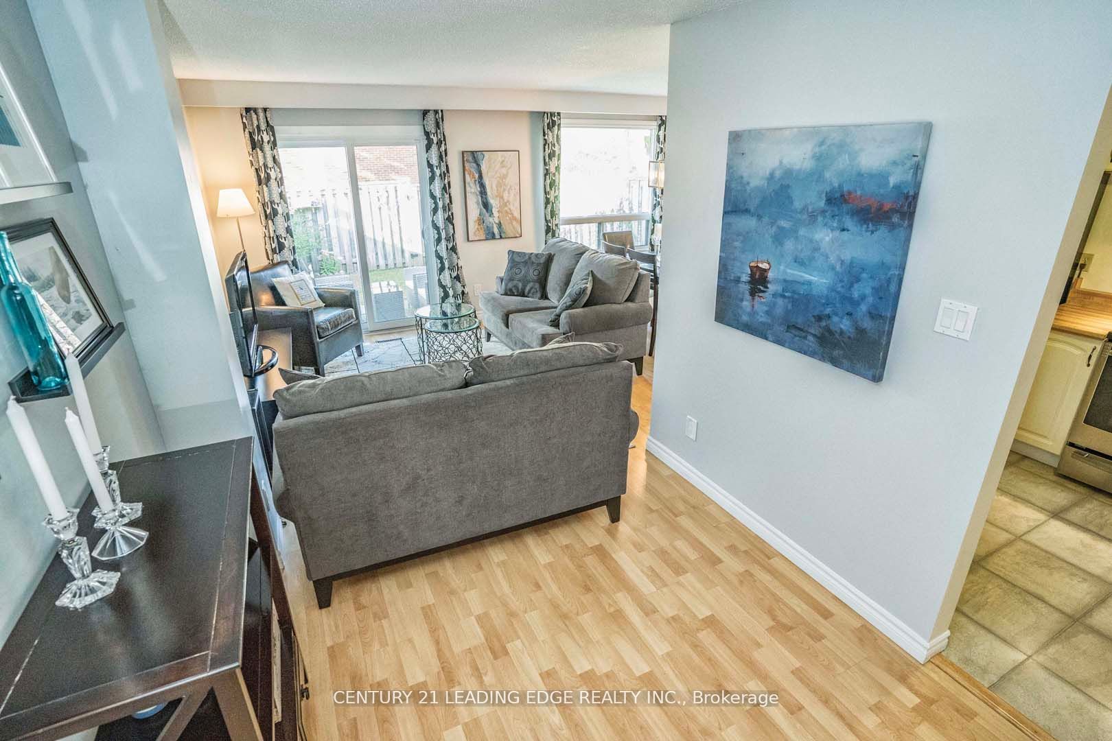 68 Foster Cres, #68