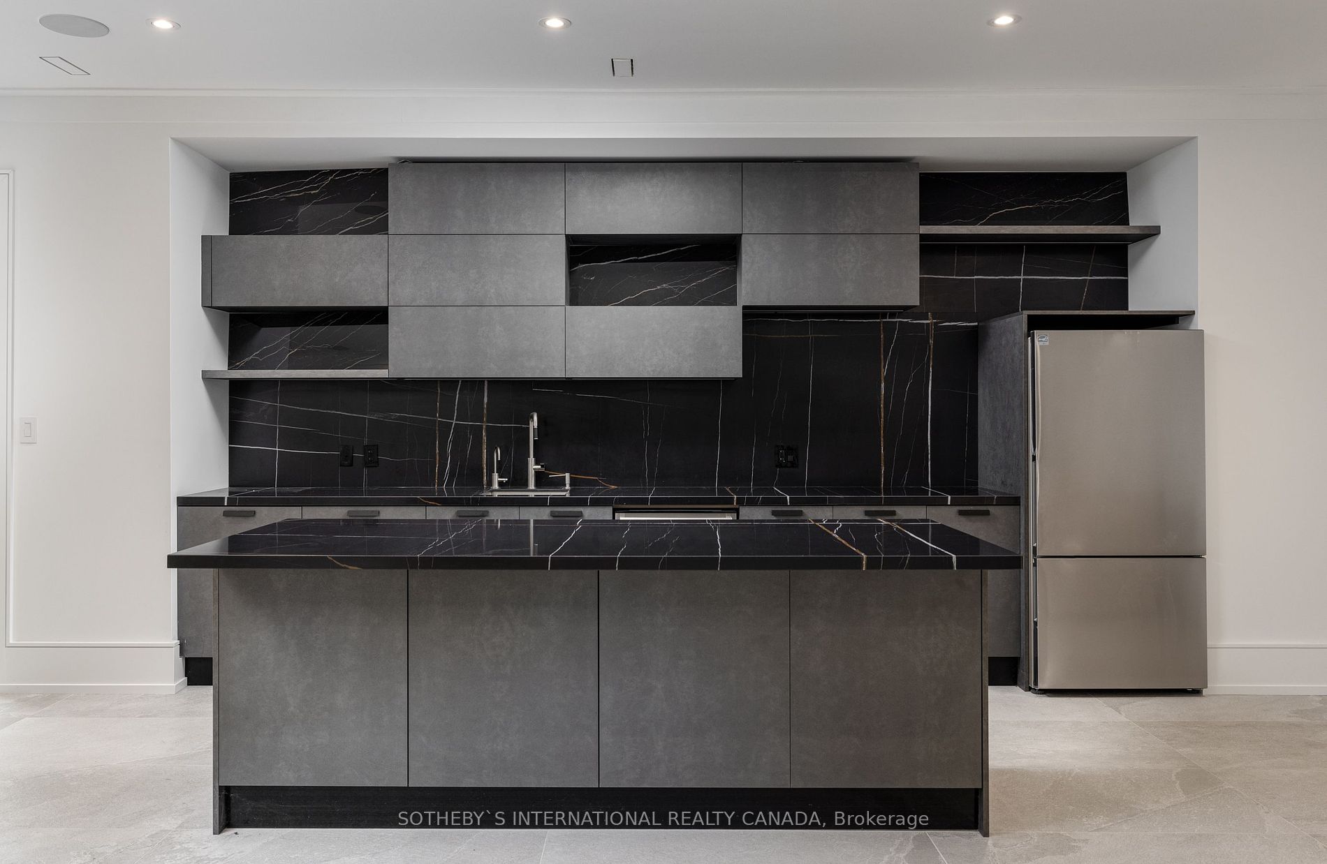 12 Bearwood Dr