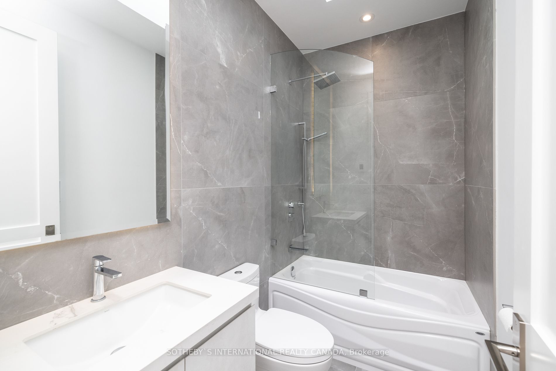 12 Bearwood Dr