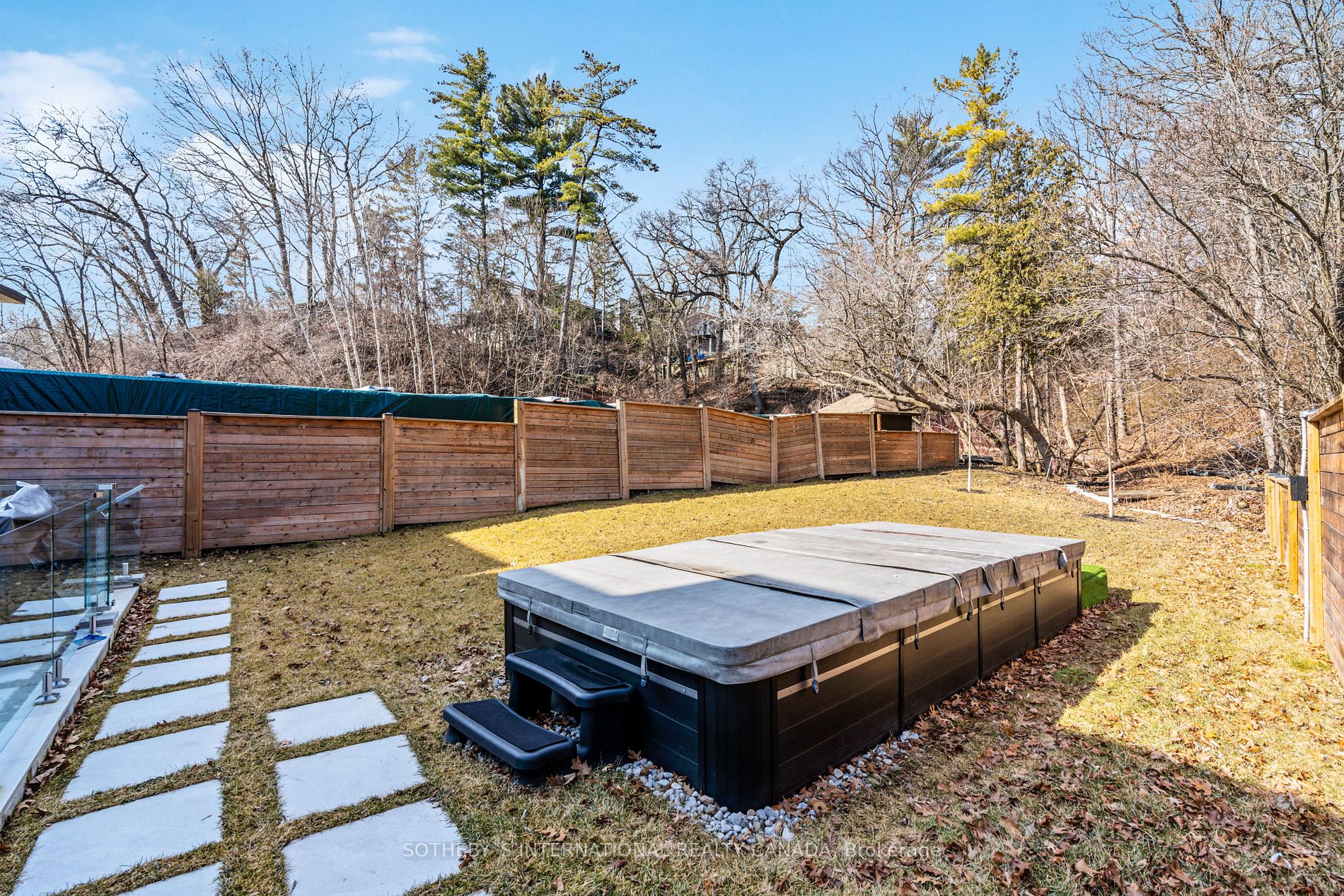 12 Bearwood Dr