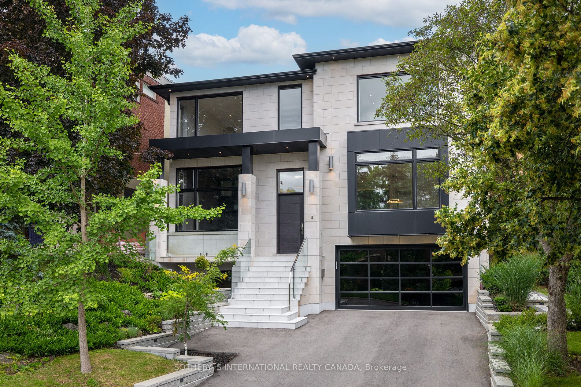 12 Bearwood Dr