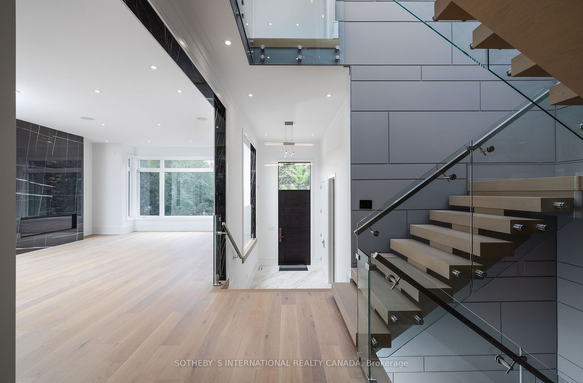 12 Bearwood Dr