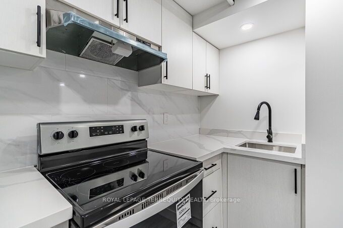 18 Wesley St
