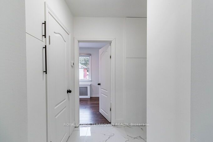 18 Wesley St