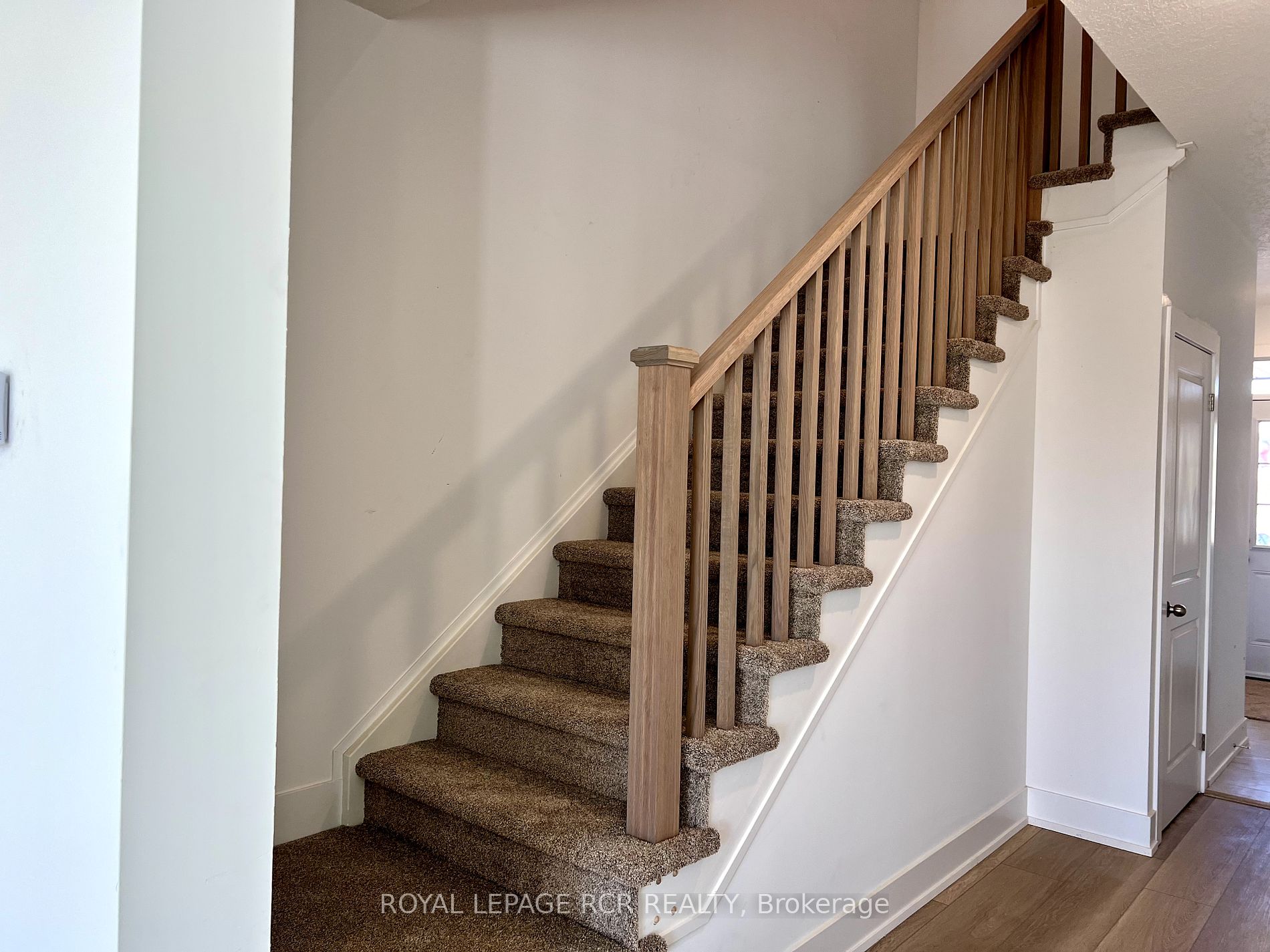 690 Broadway Avenue, #17