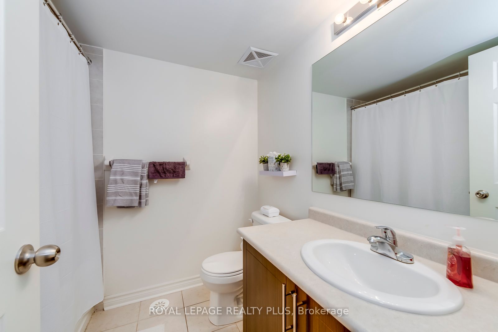2420 Baronwood Dr, #31-04