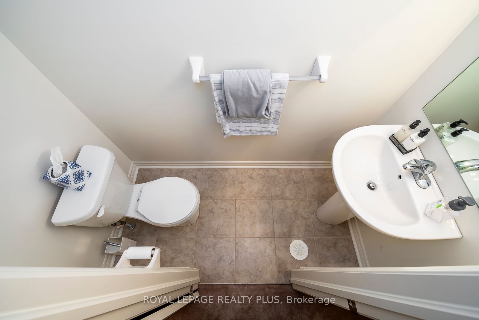 2420 Baronwood Dr, #31-04