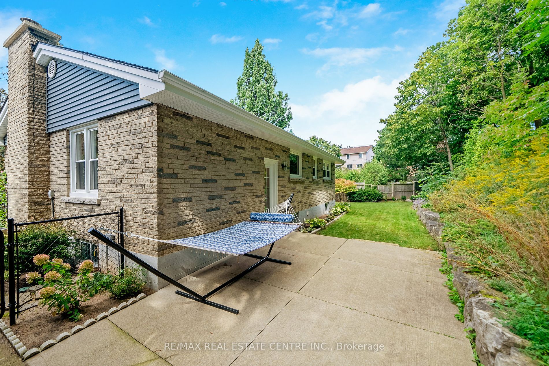 306 Gardenview Dr