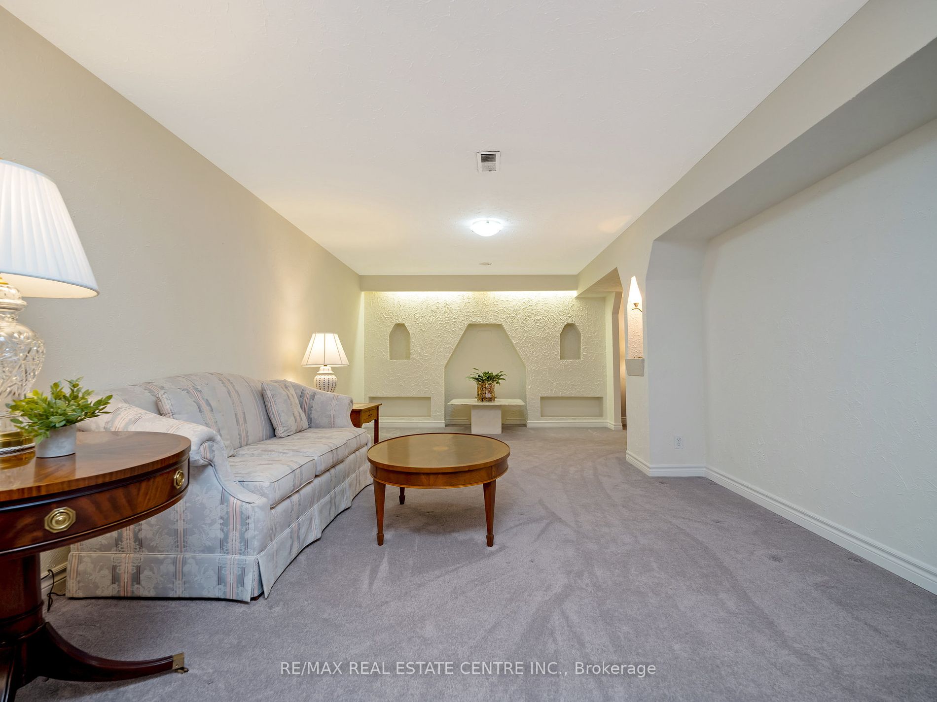 306 Gardenview Dr